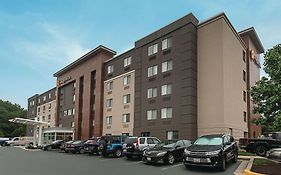 La Quinta Inn & Suites Baltimore Bwi Airport